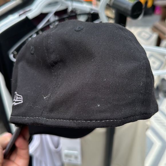 Oakley cap. - Picture 2 of 2